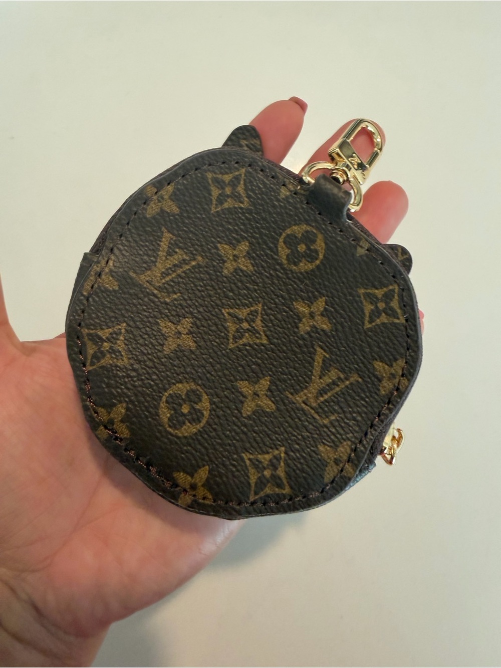 Cat Face Coin Pouch Keychain - LV - Picture 3 of 3